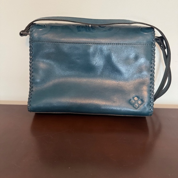 NWT: Patricia Nash tooled leather dark turquoise w/ adjustable shoulder strap - Picture 3 of 9